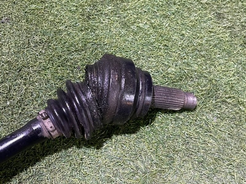 Полуось задняя правая