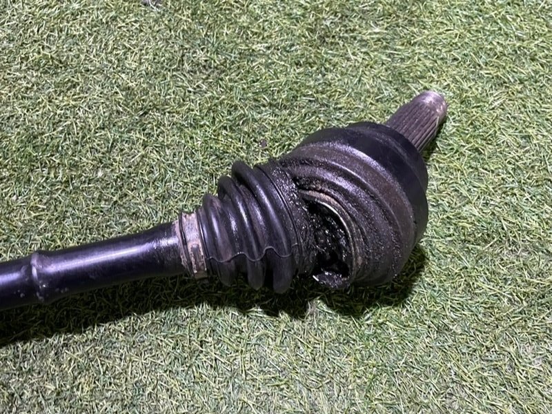 Полуось задняя правая