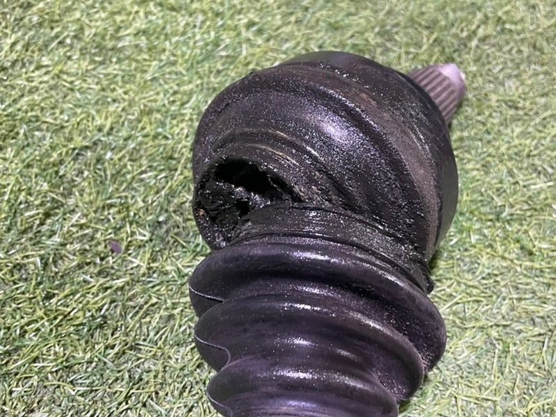 Полуось задняя правая