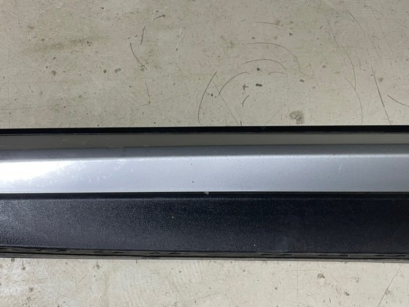 Накладка двери задней правой