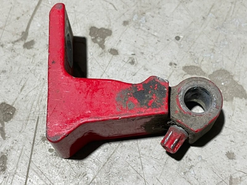 Петля двери передней правой нижняя