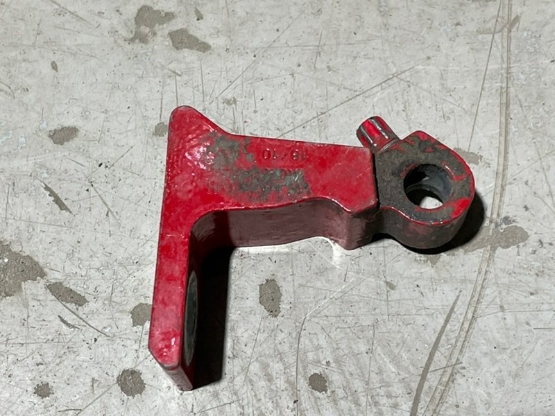 Петля двери передней правой нижняя