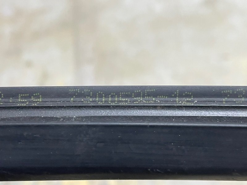 Молдинг капота