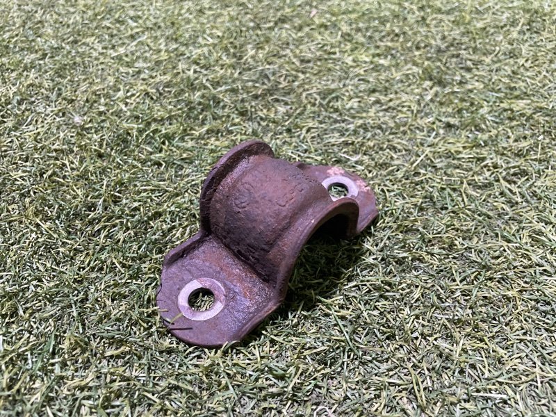 Кронштейн крепления заднего стабилизатора