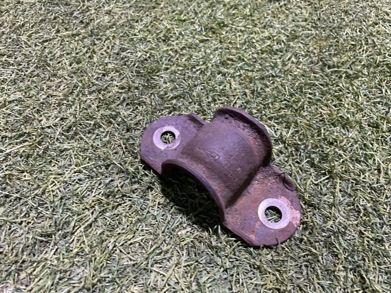 Кронштейн крепления заднего стабилизатора