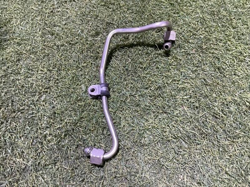 Трубка топливная