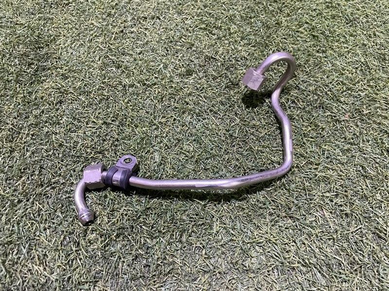 Трубка топливная