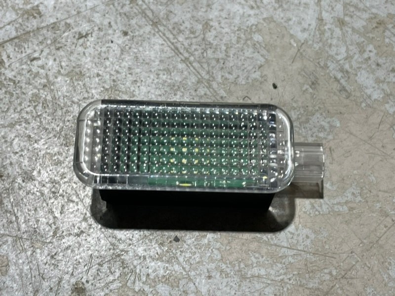 Плафон салонный