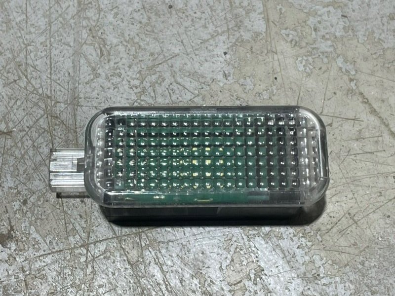 Плафон салонный