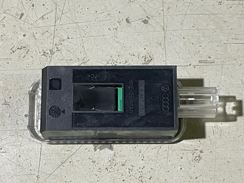 Плафон салонный