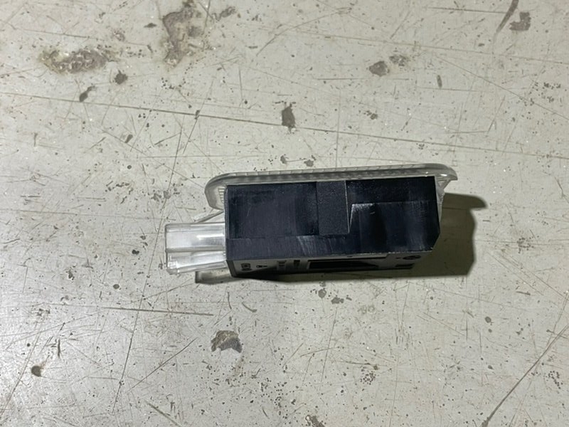 Плафон салонный