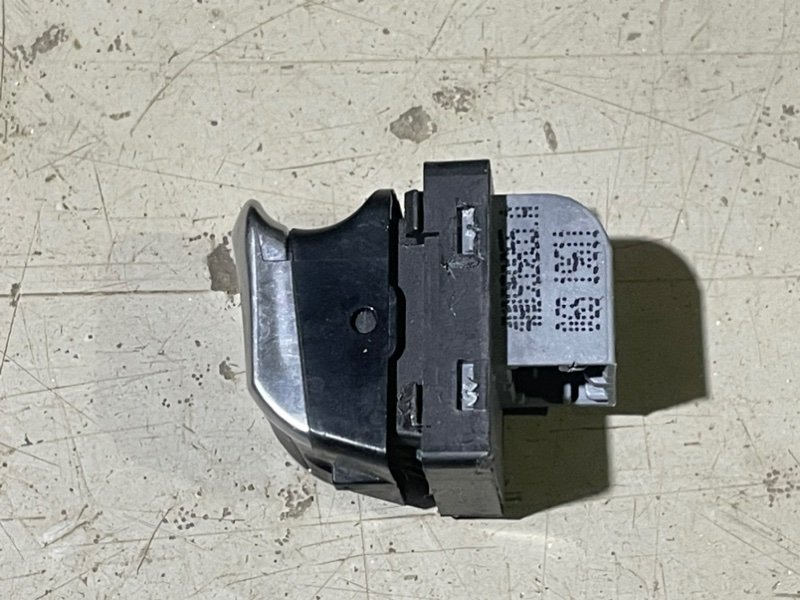 Кнопка стеклоподъемника