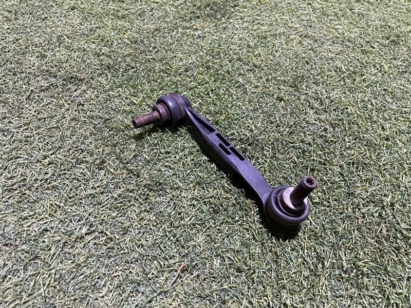 Стойка заднего стабилизатора правая