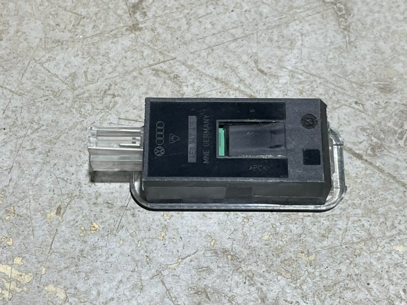 Плафон салонный