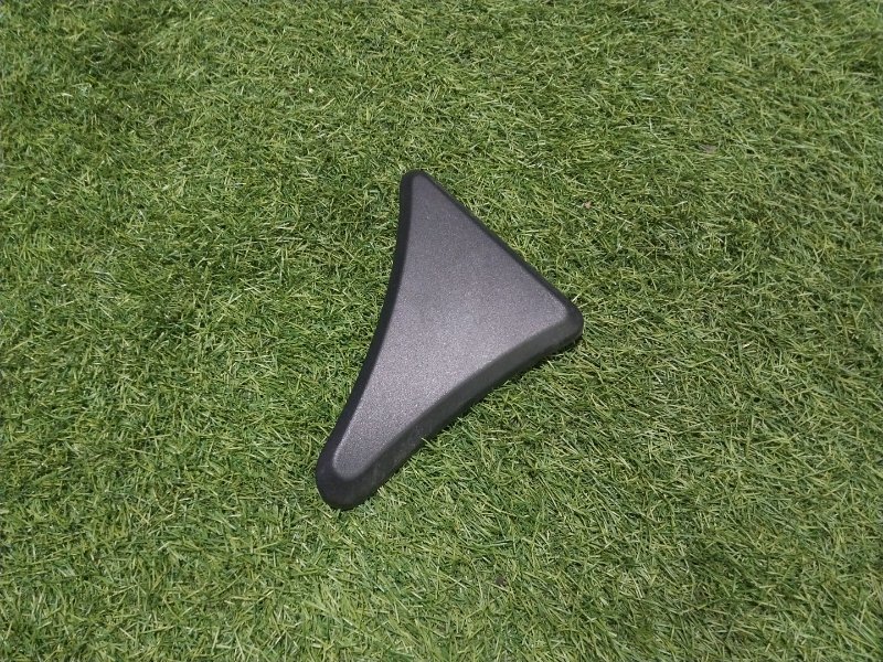 Накладка двери передней левой