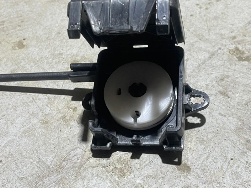 Трос регулировки сиденья