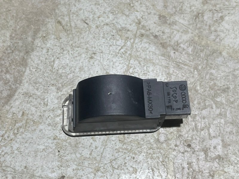 Плафон салонный