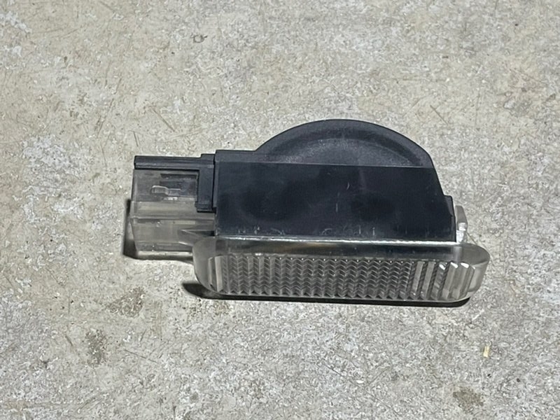 Плафон салонный