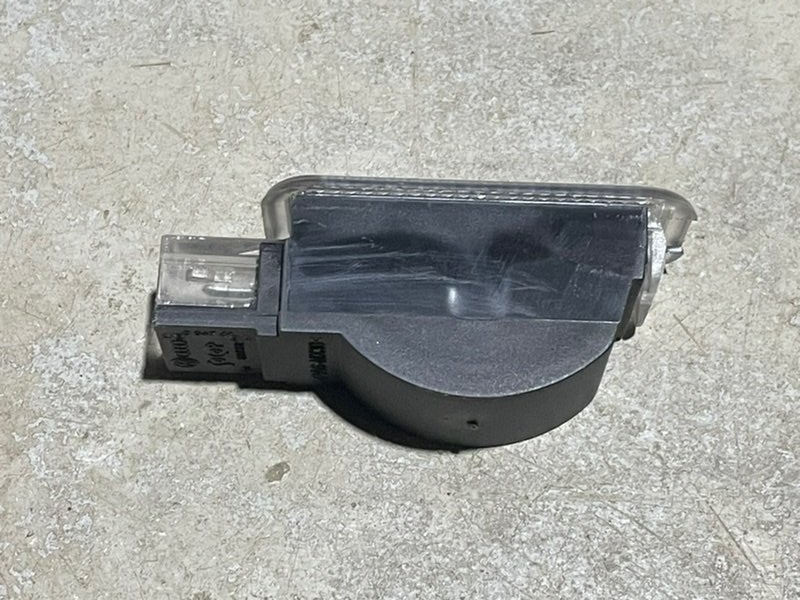 Плафон салонный