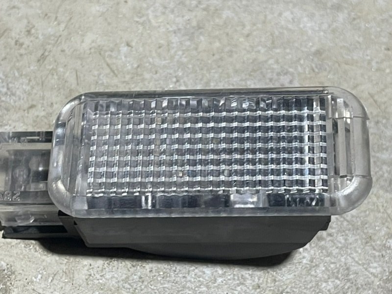 Плафон салонный