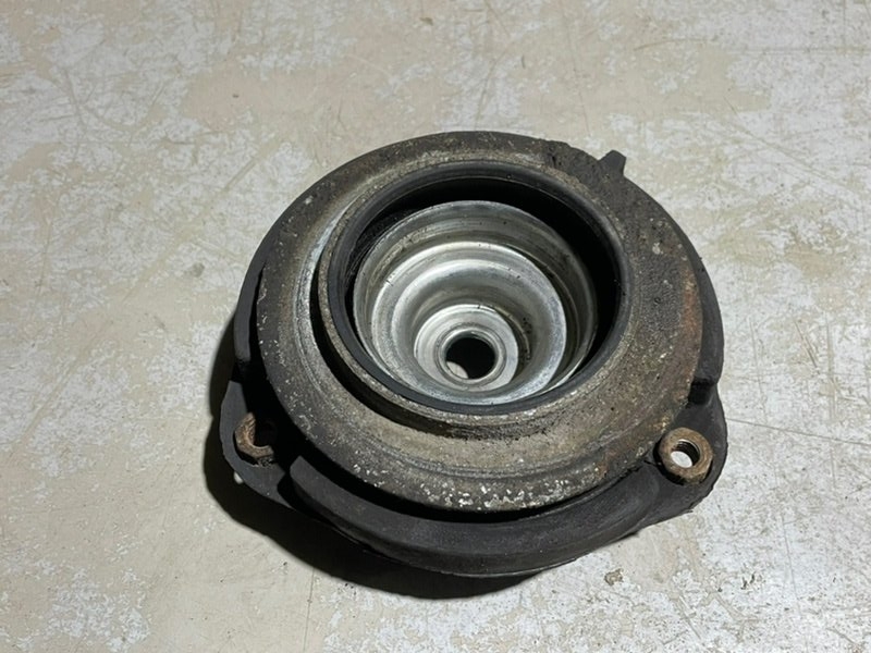 Опора переднего амортизатора