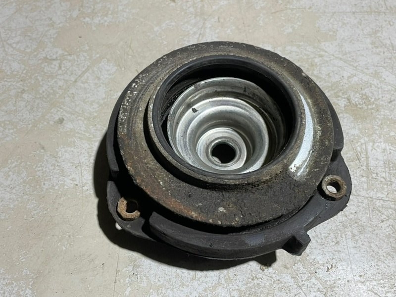 Опора переднего амортизатора