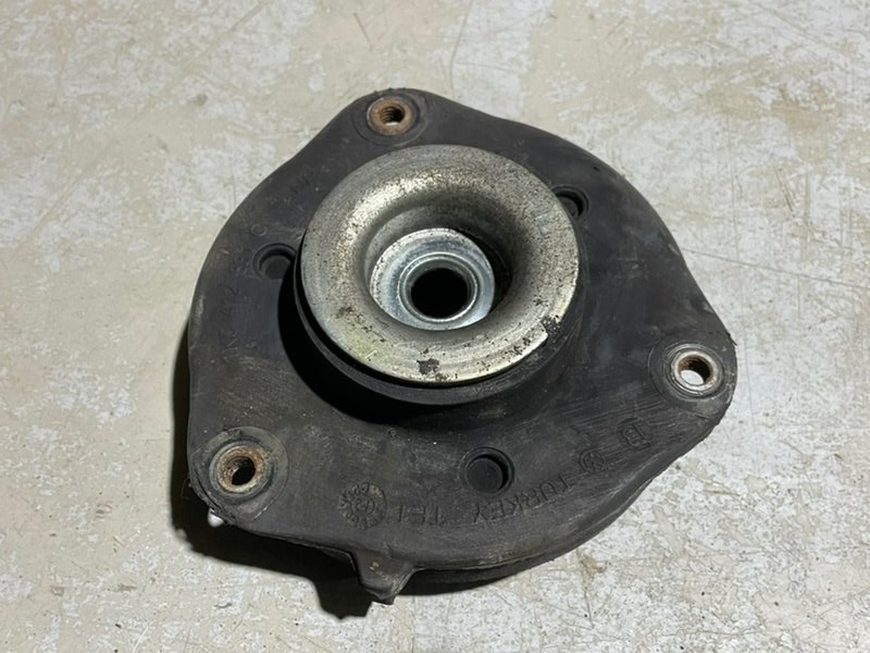 Опора переднего амортизатора