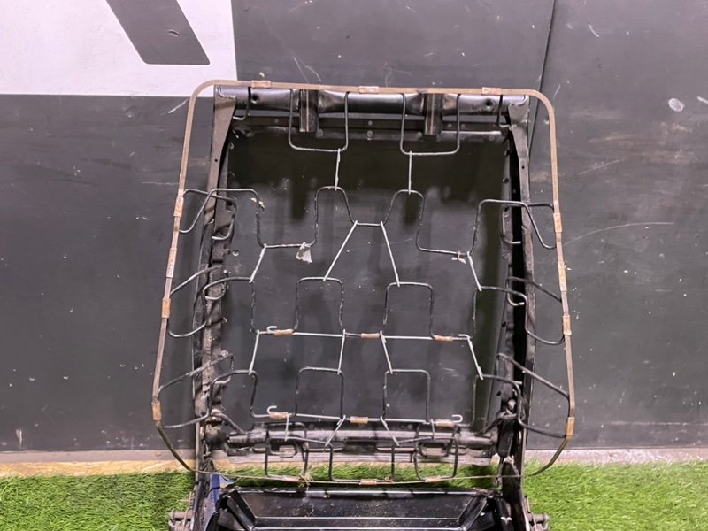 Сиденье салонное