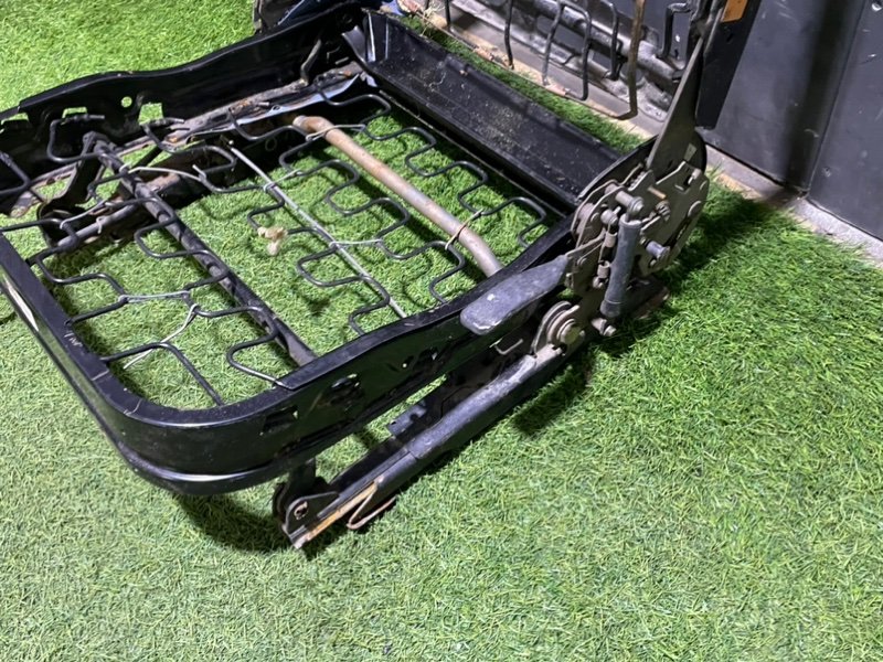 Сиденье салонное