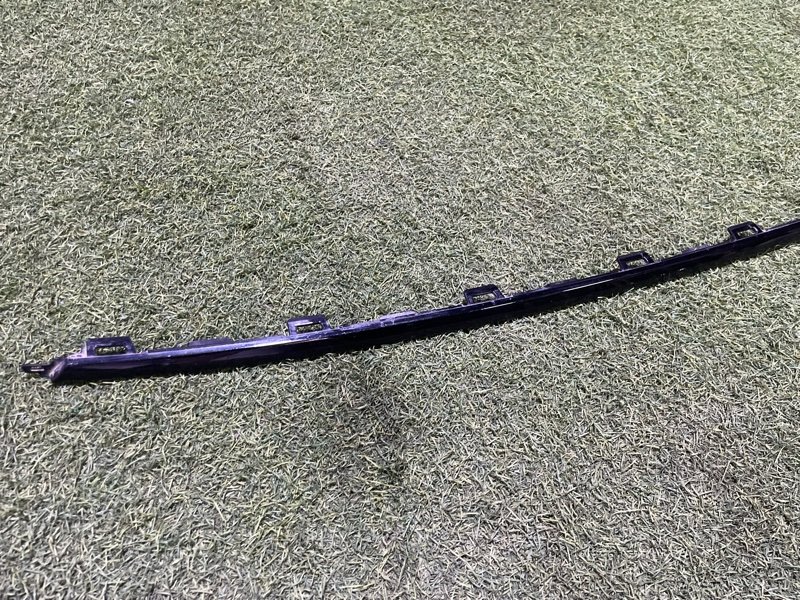 Молдинг заднего бампера