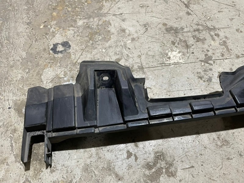 Кронштейн решетки радиатора