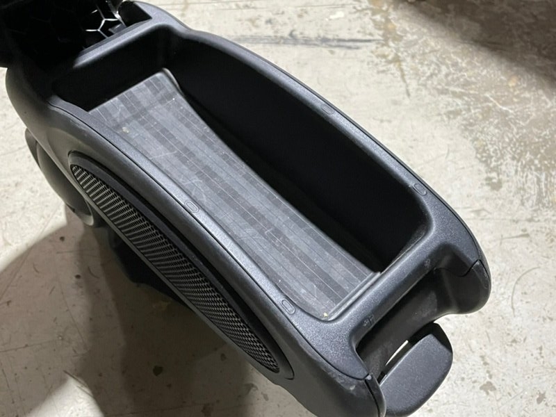 Подлокотник