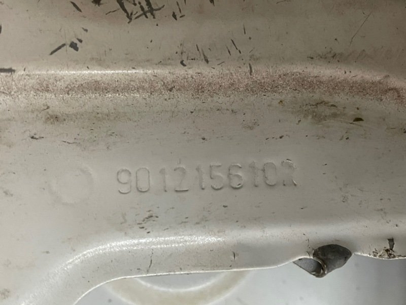 Дверь багажника