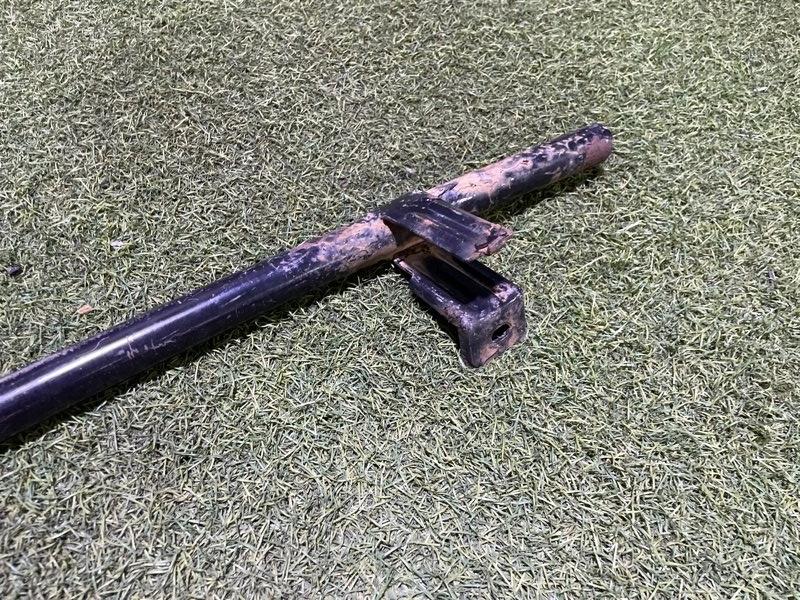 Усилитель переднего бампера