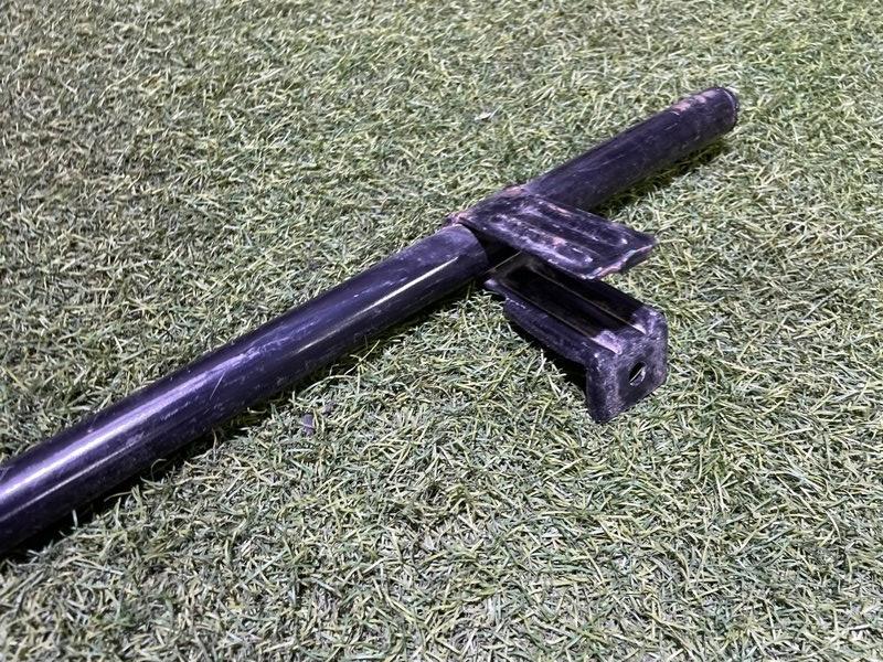 Усилитель переднего бампера