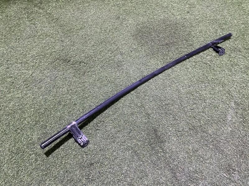 Усилитель переднего бампера