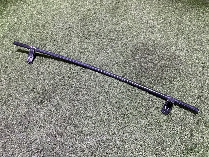 Усилитель переднего бампера