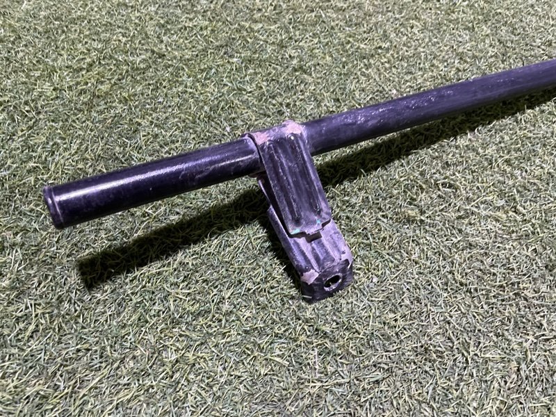 Усилитель переднего бампера