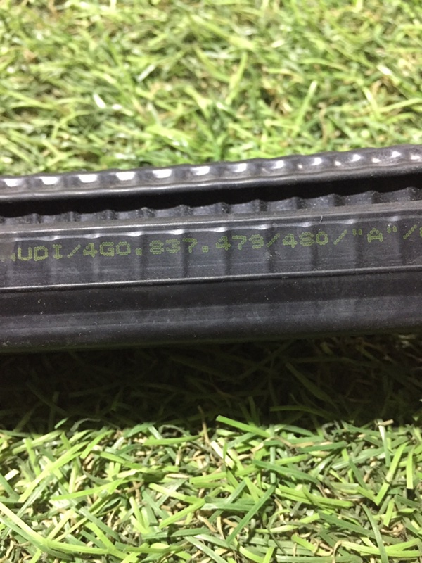 Уплотнитель передней правой двери