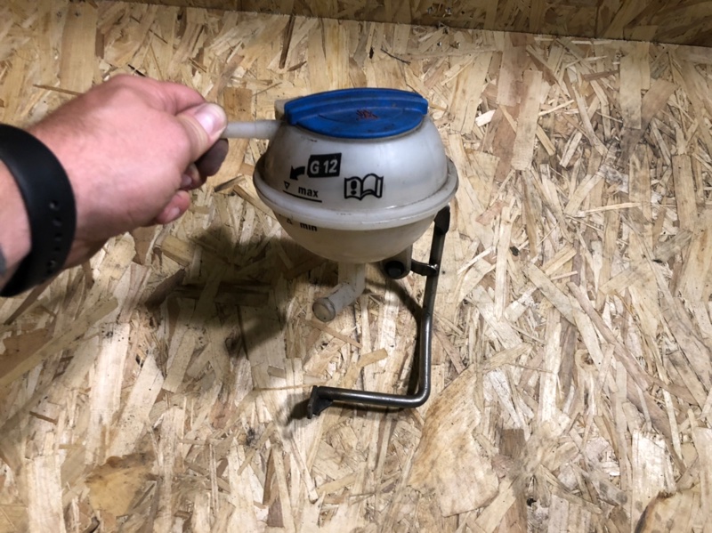 Бачок расширительный