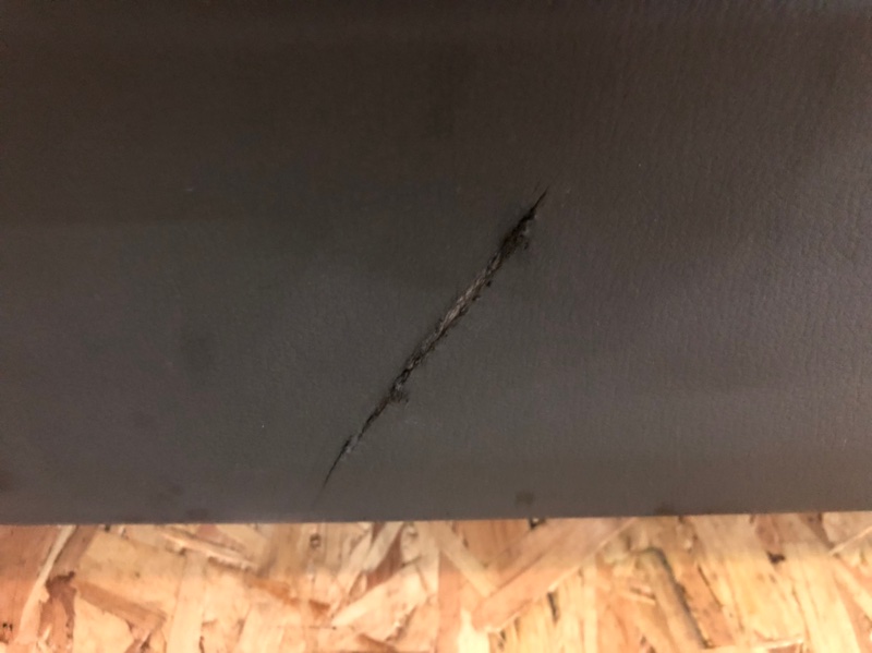 Обшивка двери передней правой