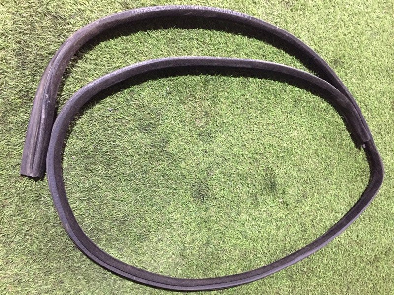 Уплотнитель двери