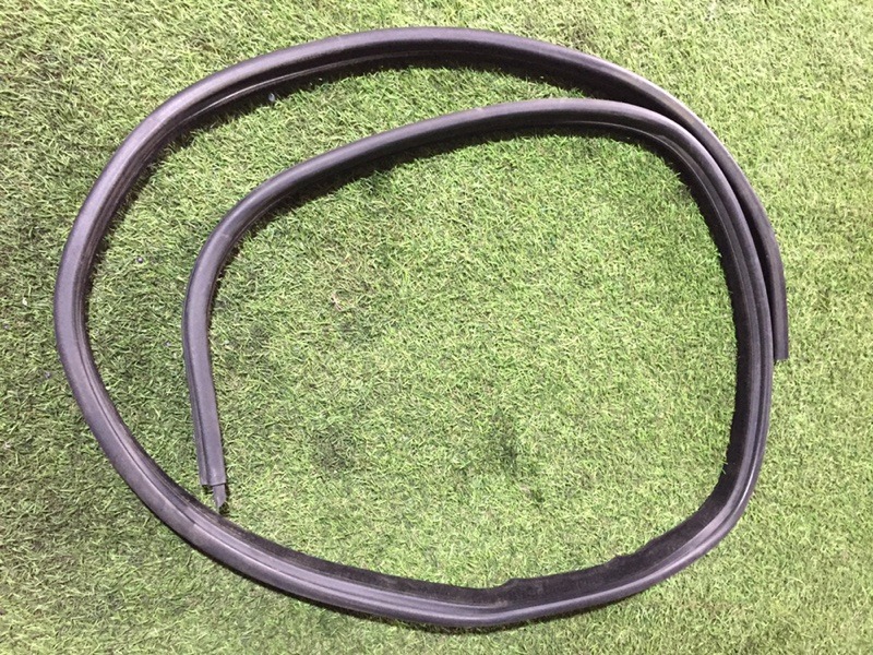 Уплотнитель двери