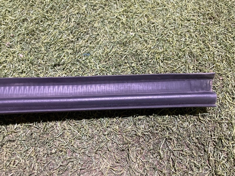 Уплотнитель стекла двери