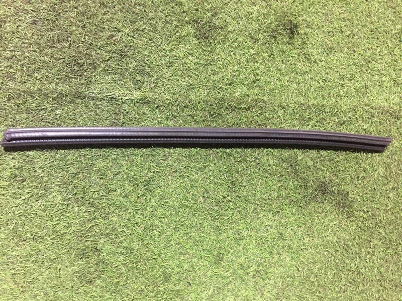 Уплотнитель двери