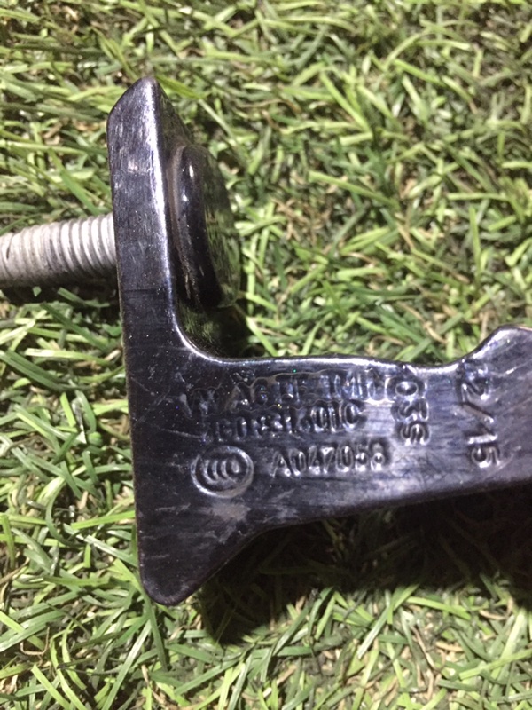 Петля двери передней левой нижняя