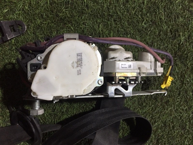 Ремень безопасности