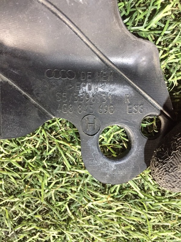 Уплотнитель двери