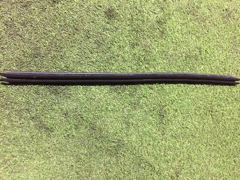 Уплотнитель двери