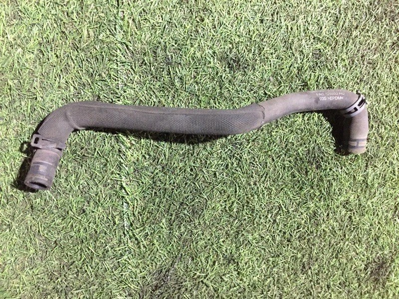 Шланг системы охлаждения